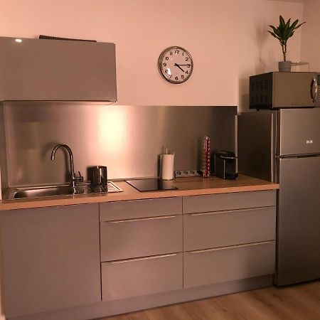 2 Pieces Hyper Centre Equipe Et Confortable Toulon Buitenkant foto